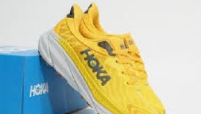 sepatu Hoka Volt Yellow