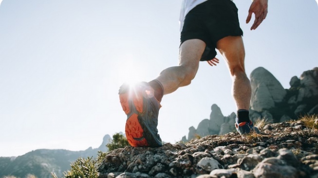 6 Rekomendasi Sepatu Trail Running Terbaik, Nyaman Dipakai di Medan Ekstrem Mulai Rp400 Ribuan