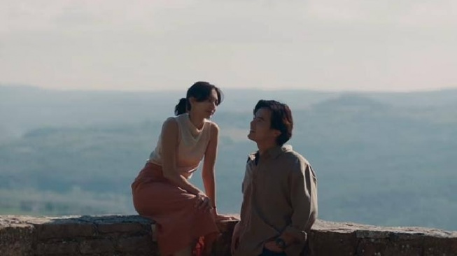 Penuh Makna! 5 Alasan Kamu Harus Nonton Film Sore: Istri dari Masa Depan
