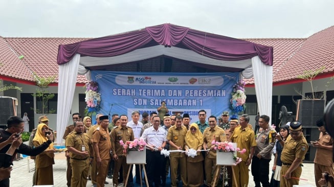 Pakai Dana CSR, Bupati Tangerang Resmikan Gedung Baru SDN Salembaran I