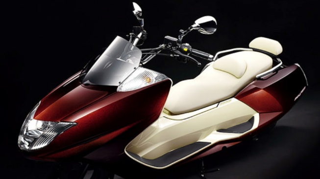 Yamaha Maxam (bikeexif)