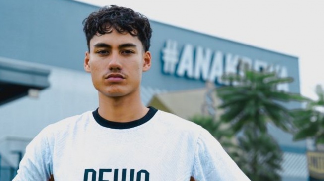 Dewa United Banten FC resmi mengontrak striker Timnas Indonesia Rafael Struick untuk Liga 1 musim 2025/2026. (Dewa United)