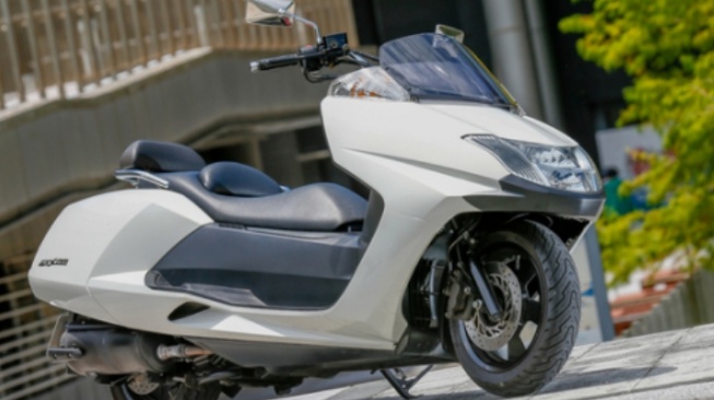 Yamaha Maxam (2banh.vn)