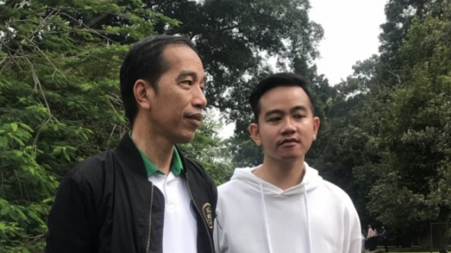Sindir Balik Jokowi Soal Pemakzulan Gibran, FPP TNI: Tak Perlu Dijatuhkan, Reputasinya Sudah Jatuh