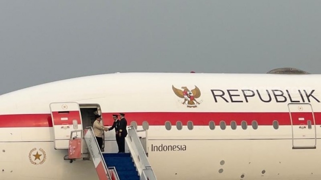Presiden Prabowo Subianto tiba di Indonesia usai lawatan sejumlah negara di Eropa, yakni Prancis dan Belgia. (Suara.com/Novian)