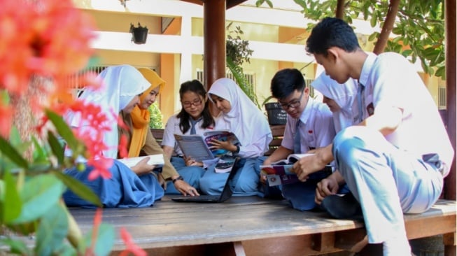 Membaca Buku Jadi Syarat Lulus: Langkah Maju, Asal Tak Hanya Formalitas