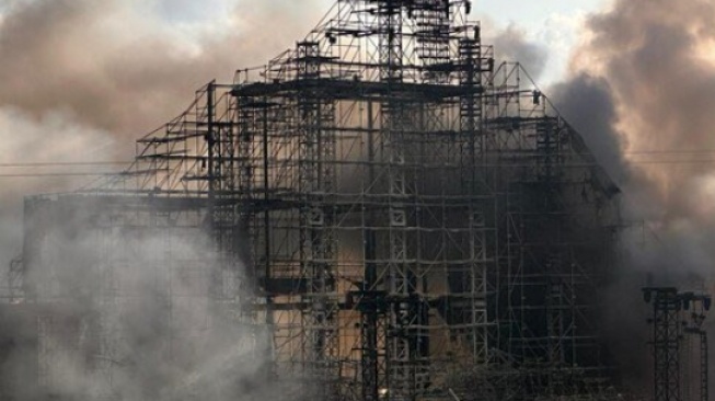 Panggung utama Festival Tomorrowland terbakar hebat (X)