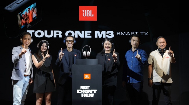 Peluncuran JBL Tour One M3 Smart Tx di Jakarta. [JBL Indonesia]