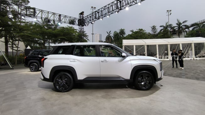 Spesifikasi Mitsubishi Destinator menawarkan mesin berperforma tinggi dengan konsumsi bahan bakar yang efisien. [Suara.com/Liberty Jemadu]