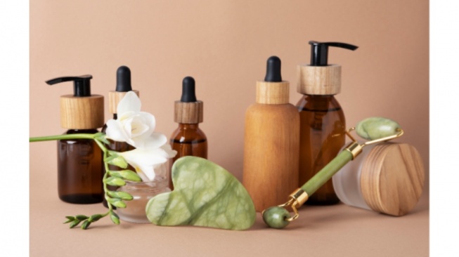 6 Skincare untuk Menghilangkan Flek Hitam Usia 50 Tahun, Kulit Glowing Bak Remaja Lagi!