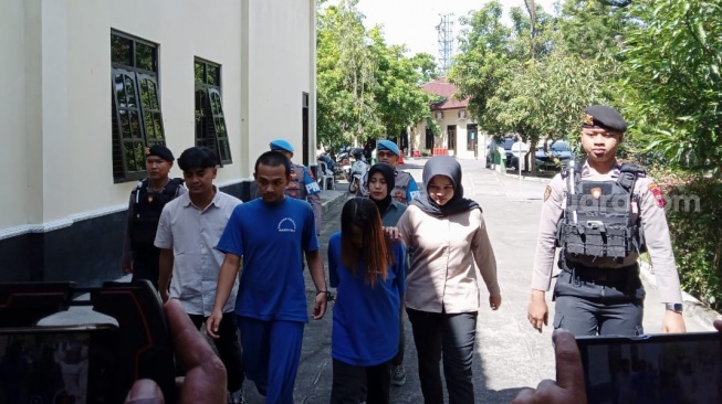 Miris! Suami-Istri di Magelang Jual Anak untuk Prostitusi Melalui Aplikasi MiChat