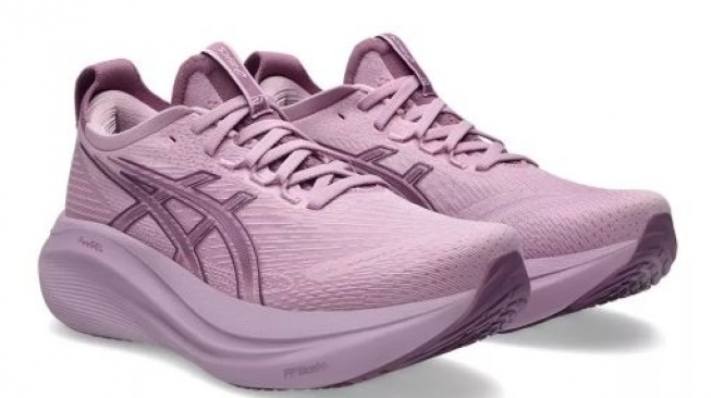 Berapa Harga Sepatu Lari ASICS Wanita 2025? Ini Daftar Lengkap Tiap Modelnya!