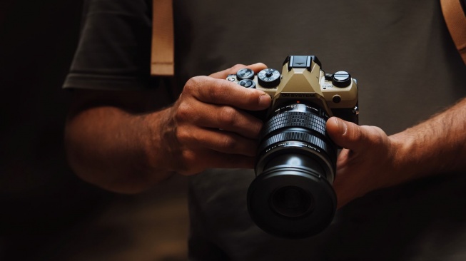 OM System OM-5 Mark II. [OM System] 