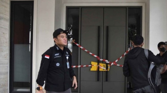 Jejak Pelarian Riza Chalid Terendus di Malaysia, Imigrasi Ungkap Hal Ini!