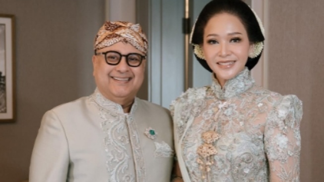 Ahmad Dhani Sebut Irwan Mussry Bukan Donatur, Saweran Dolar di Pernikahan Al Ghazali dari Siapa?