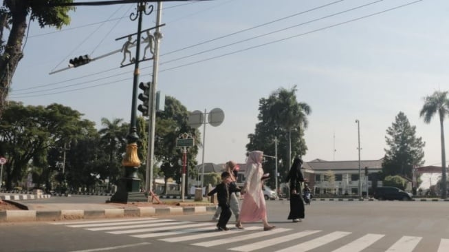 Wajah Baru Tegar Beriman: Selamat Tinggal Ngeri Nyeberang, Pemkab Bogor Siapkan 3 JPO Modern