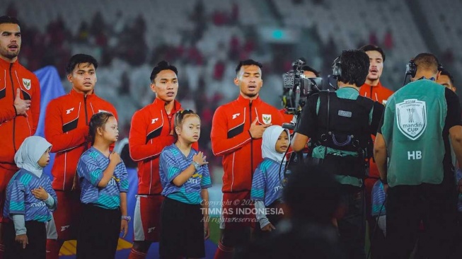 Hasil Timnas Indonesia U-23 vs Filipina: Lemparan Robi Darwis Bawa Garuda Muda Unggul 1-0 di Babak I
