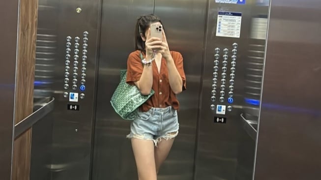 Potret Iris Wullur Liburan di Thailand (Instagram)