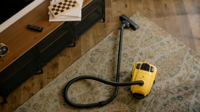 5 Rekomendasi Vacuum Cleaner Wet and Dry Terbaik 2025, Harga Mulai Rp300 Ribuan