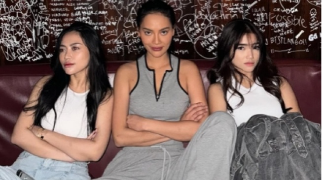 Bantah Hamili Erika Carlina, Jejak Digital DJ Panda Dikuliti Netizen sampai Direpost Fuji