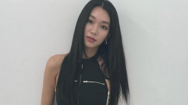 4 Padu Padan OOTD Modis ala Lee Ho Jung, Anti-Ribet tapi Tetap Fashionable