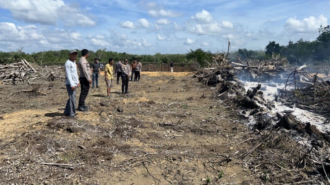 Diduga Sengaja Bakar Lahan Demi Sawit, Warga Kuansing Ditangkap Polisi