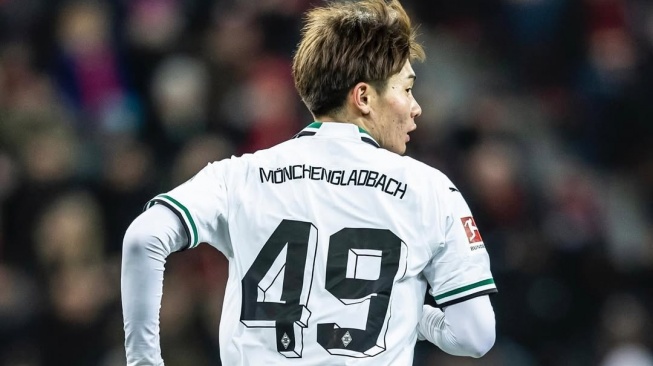 Siapa Shio Fukuda? Pemain Jepang yang Bikin Kevin Diks Terkapar di Gladbach