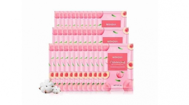 Tisu pembersih makeup - BIOAQUA Peach Makeup Remover Wipes. [Tokopedia]