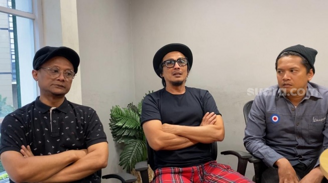 Makna Mendalam di Balik Lagu "Bukan Itu" Vespunk: Konflik Batin dan Pesan Empati yang Menyentuh