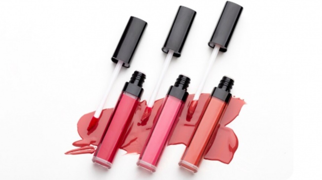 Lip gloss (freepik)