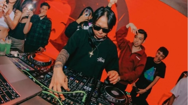 Sindiran Pedas DJ Bravy Soal Kehamilan Erika Carlina, Diduga untuk DJ Panda dan Nathalie Holscher