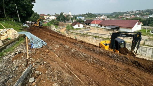 Penataan Longsor Batutulis Fokus Pada Penguatan Lereng dan Saluran Air