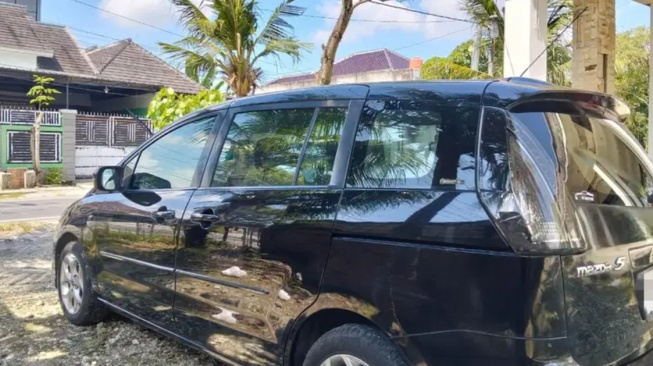 Mazda 5 (OLX)