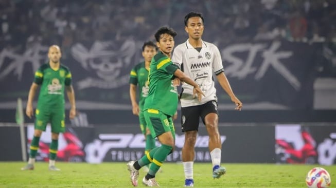 Eduardo Perez Puas Persebaya Surabaya Menang Tipis Atas PSS Sleman
