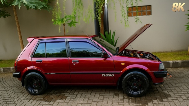 Toyota Starlet (1986). (OLX)