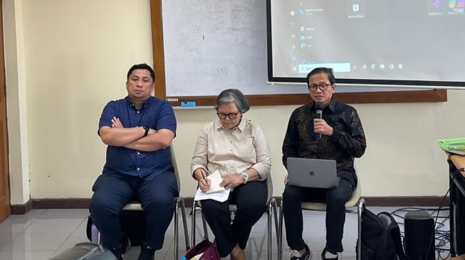 Alarm Demokrasi Berbunyi! Pakar Hukum: Kasus Tom Lembong dan Hasto Adalah Serangan Politik