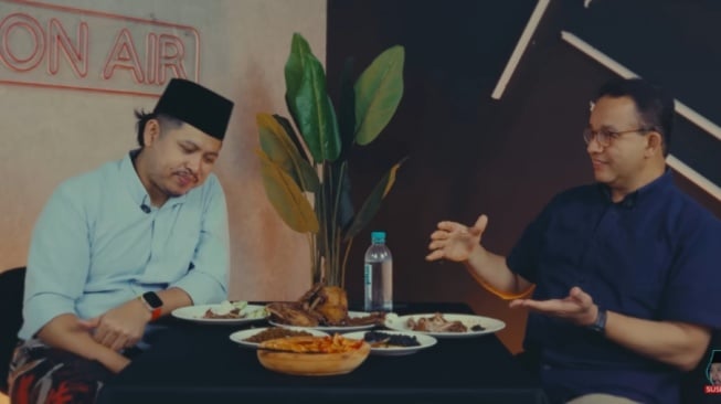 Jawaban Diplomatis Anies Baswedan Bikin Tretan Muslim Kewalahan Saat Bahas Jokowi