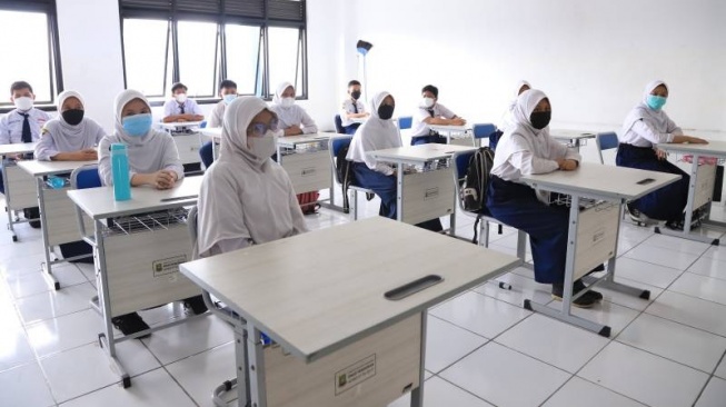 Ilustrasi siswa SMP di Kota Tangerang. [IST]