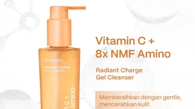 Wardah Vitamin C + 8X NMF Amino Radiant Charge Gel Cleanser (Shopee)