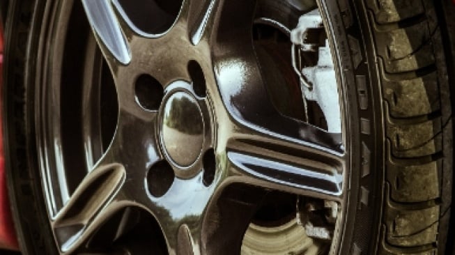 5 Rekomendasi Velg Mobil Ring 15 Lubang 4, Mulai Rp3 Jutaan