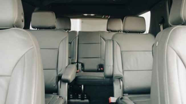 5 Mobil Bekas dengan Captain Seat: Fitur Gaya Elit dengan Harga Irit