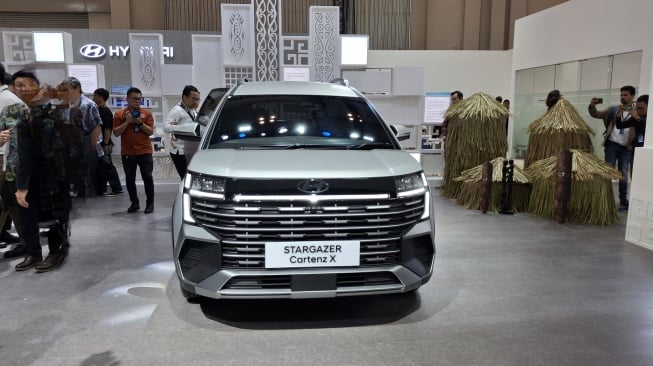 Hyundai Stargazer Cartenz Melantai di GIIAS 2025, Tantang Toyota Veloz
