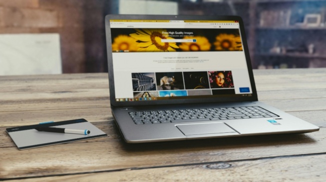 6 Rekomendasi Laptop Touchscreen Terbaik 2025: Buat Kerja atau Kuliah Dijamin Sat-set
