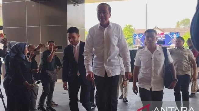 Penyidik Polda Metro Jaya Bakal Sita Semua Ijazah? Ini Kata Jokowi