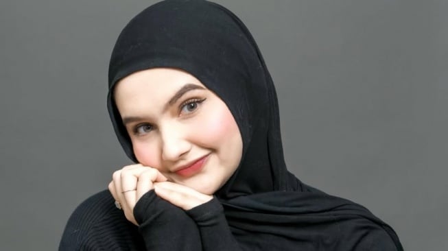 Bikin Malu! Pelecehan Kekasih Hokky Caraka Jadi Sorotan Media Asing