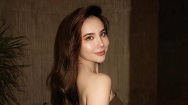 Agatha Chelsea tengah menjalin hubungan spesial dengan Timothy Ronald. [Instagram]
