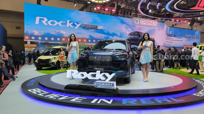 Daihatsu Rocky Hybrid Diperkenalkan di GIIAS 2025, Berapa Harganya?