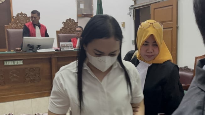 Kasus TPPU Judi Online Komdigi: Terdakwa Darmawati Dituntut 12 Tahun Penjara