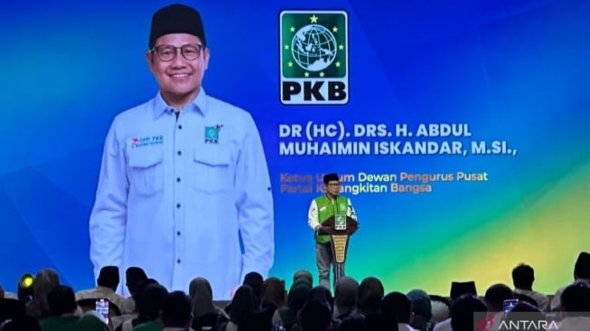 Di Hadapan Prabowo, Cak Imin Lempar Bola Panas: Kembalikan Pilkada ke DPRD
