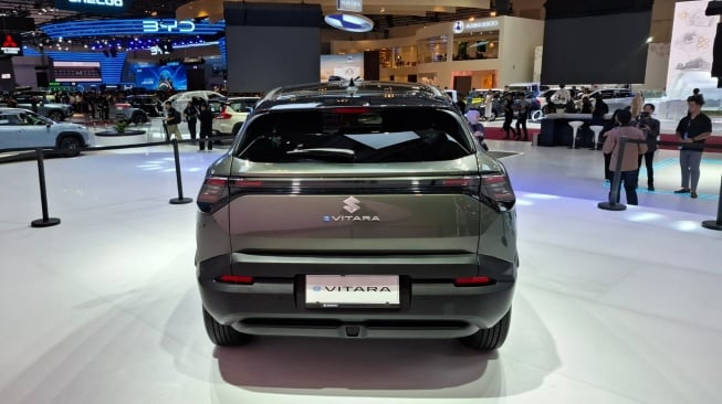 Penampilan perdana SUV listrik Suzuki eVITARA di Gaikindo Indonesia International Auto Show (GIIAS) 2025. (Foto: SUARA.com/Manuel Jeghesta).